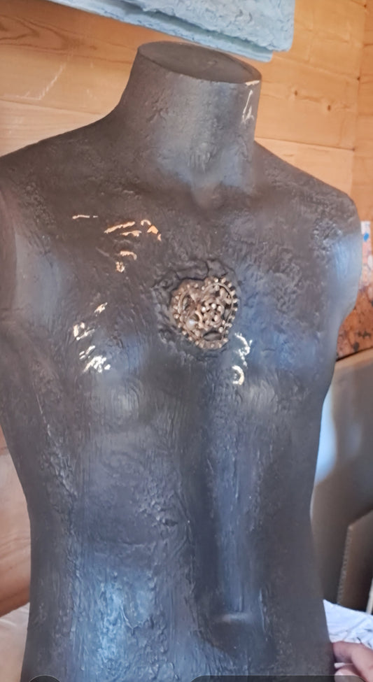 Relooking Buste Homme – Partie 2 : Peinture à la Craie, Lavis & Feuilles de Dorure