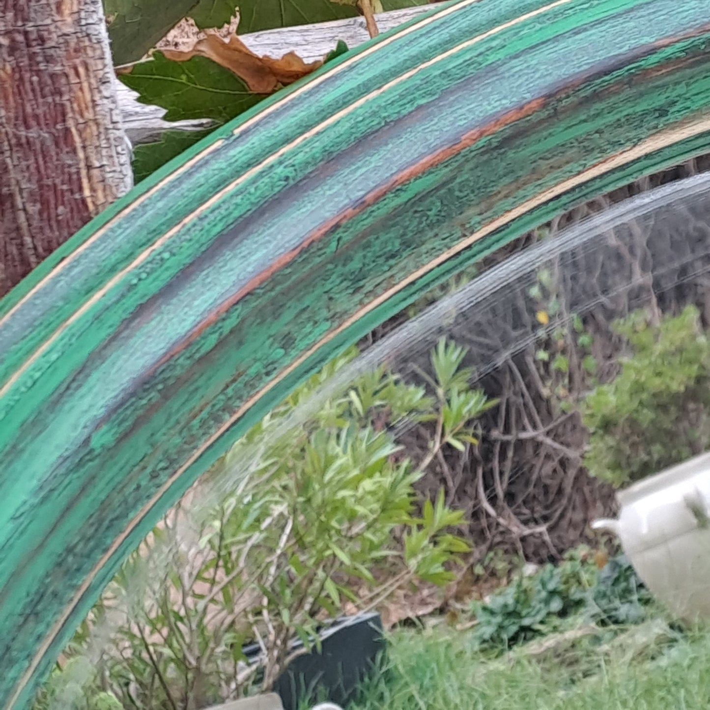 Miroir ovale décoré à la peinture à la craie - Vert