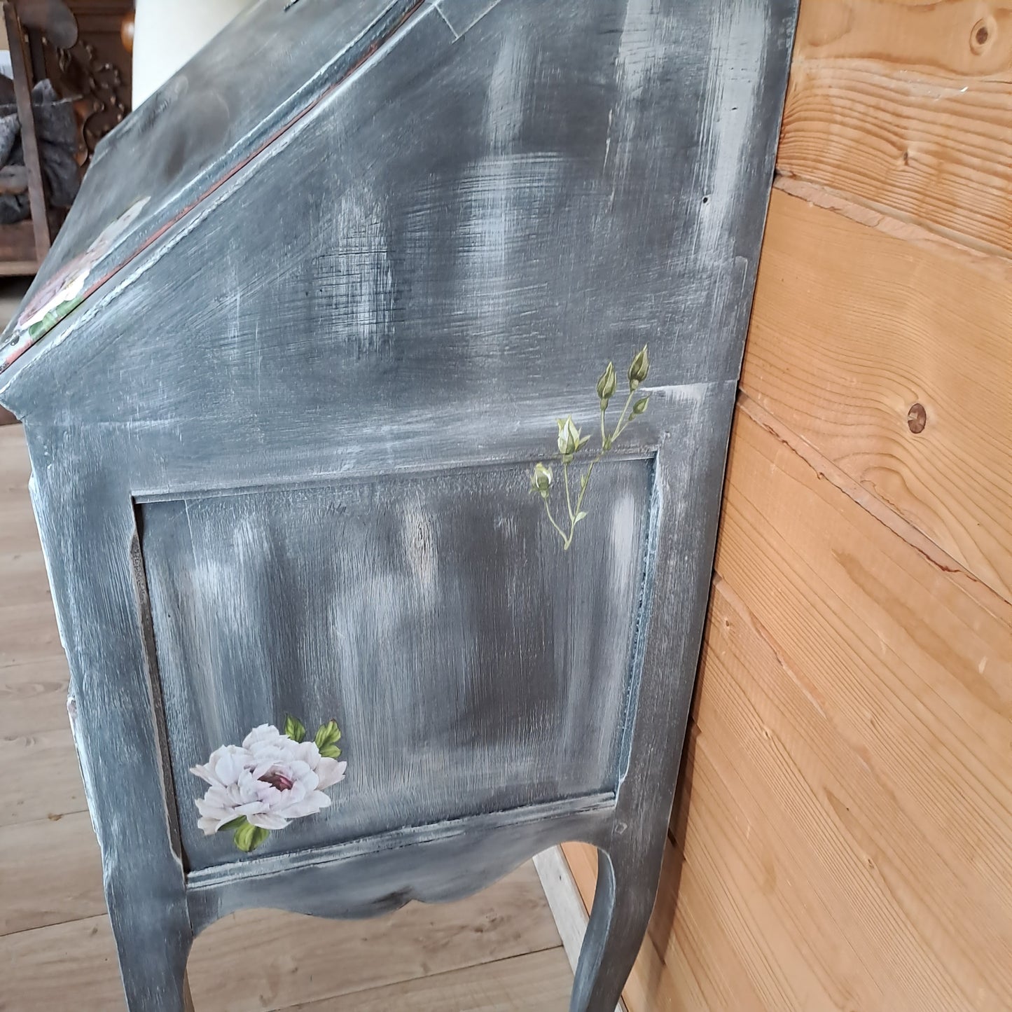 Secrétaire style Louis XV relooké - Pièce unique