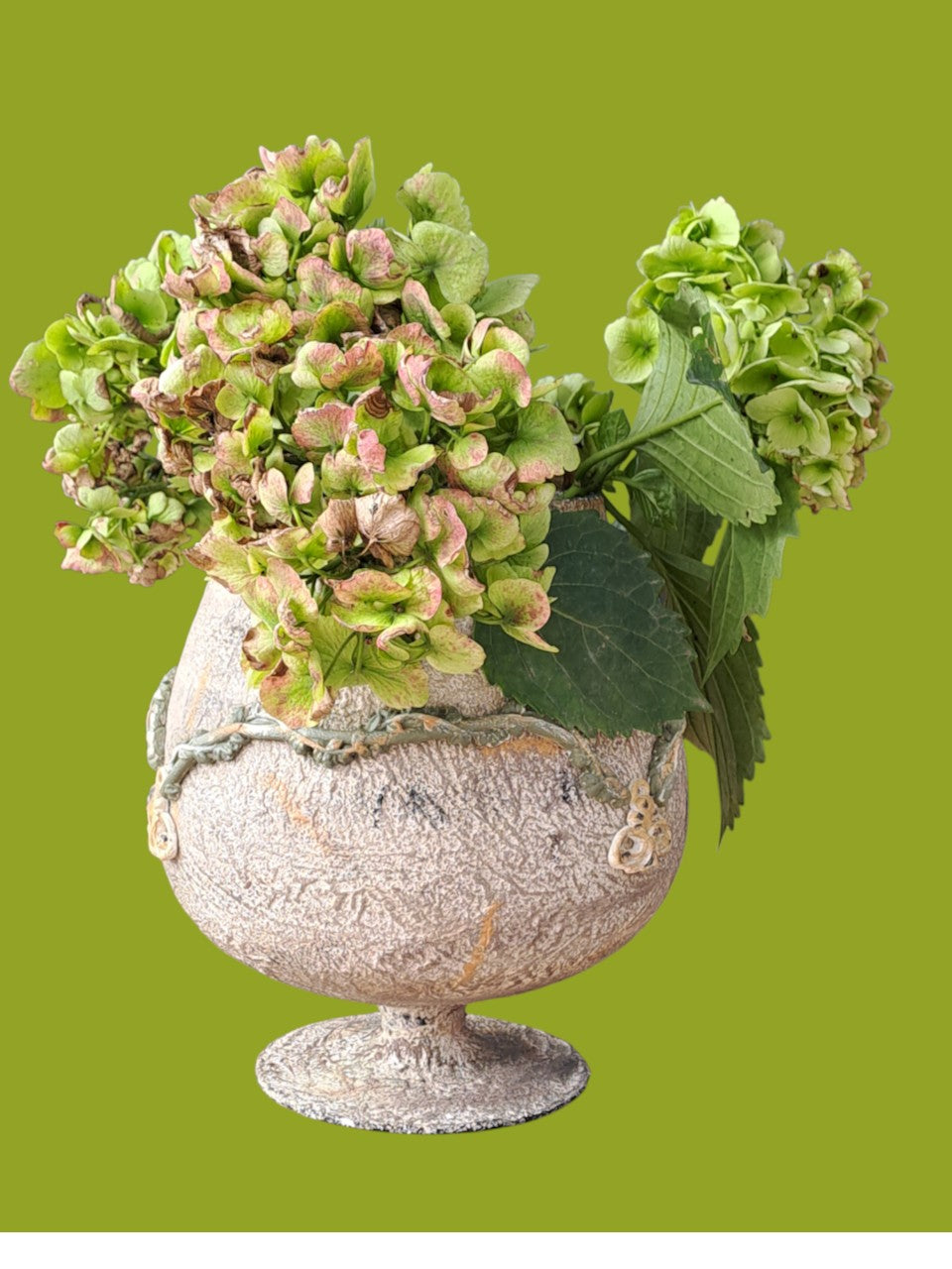 Grande coupe ancienne patinée - vase décoratif en relief